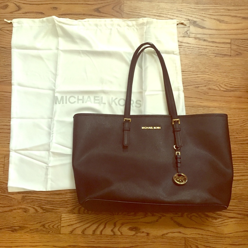 Michael Kors jet set tote 17”